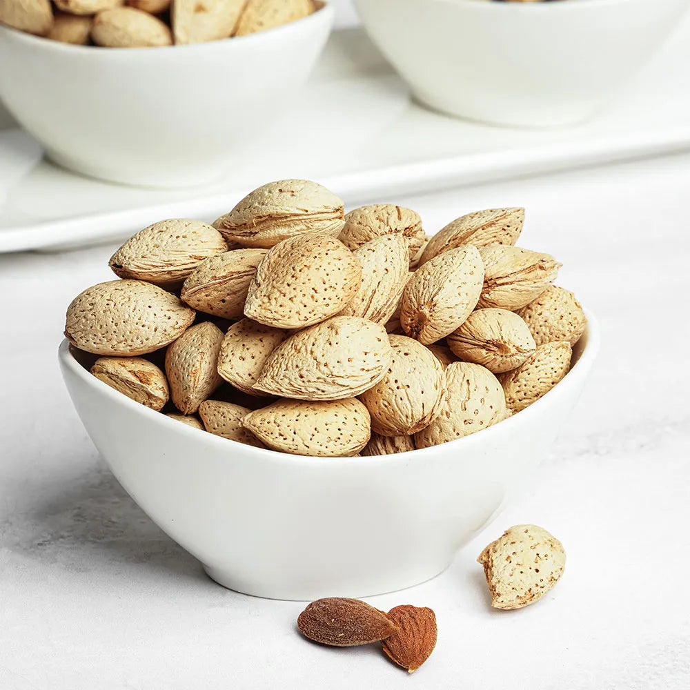 کاغذی بادام